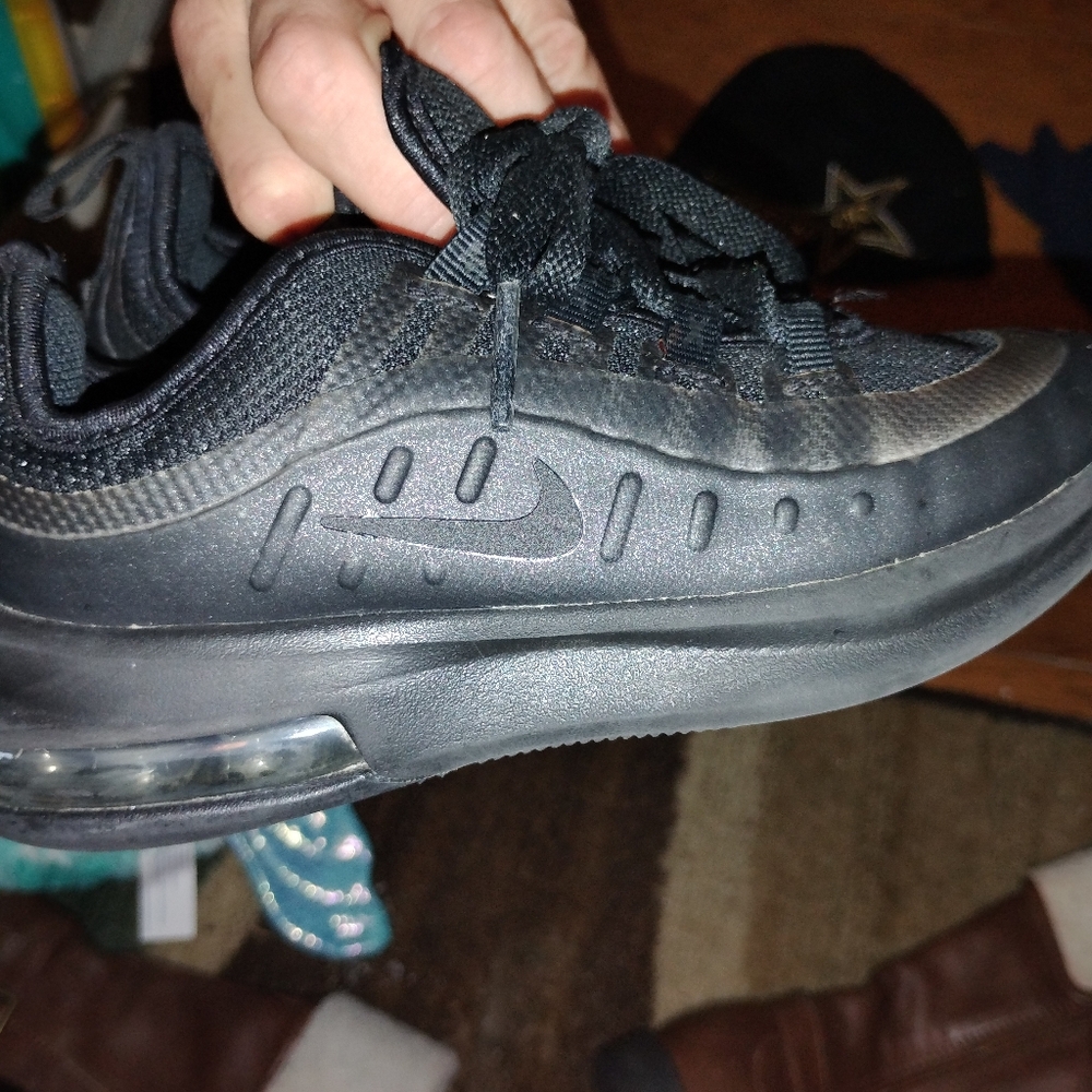 Boys shoes